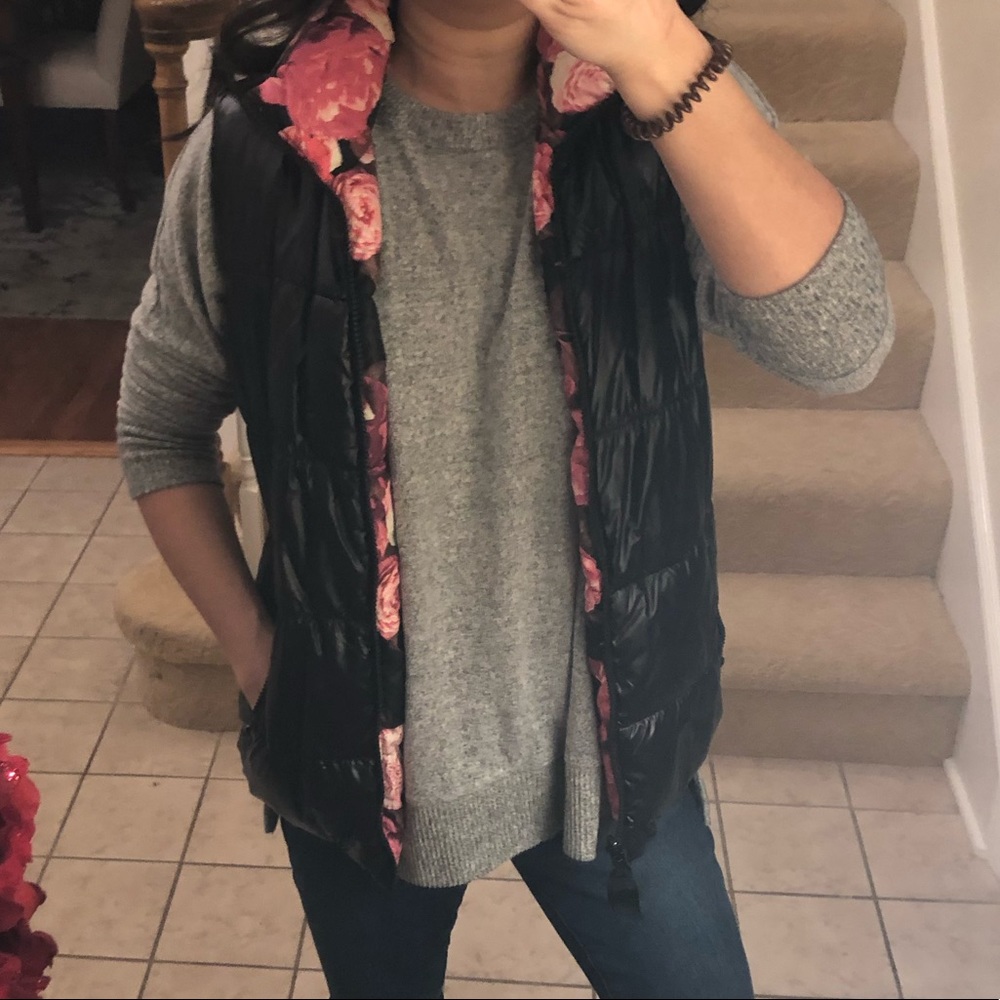 Betsey Johnson black & floral reversible vest - XS